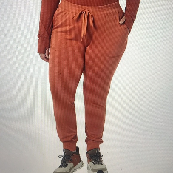NEW Women’s Relaxed Fit Fleece Jogger Pumpkin Color Plus Size - Picture 4 of 10